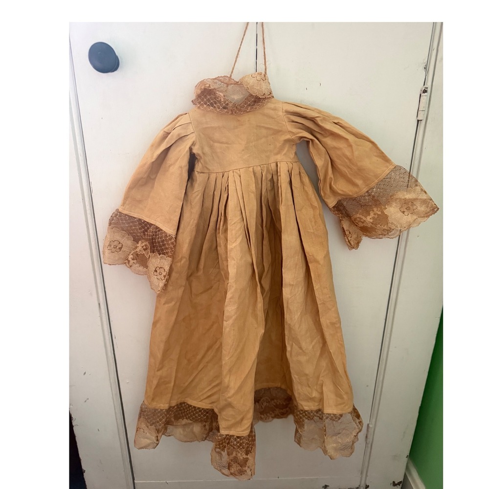 Primitive Antique Style Doll Dress Tan Fair Lace Trim Victorian Prairie‎